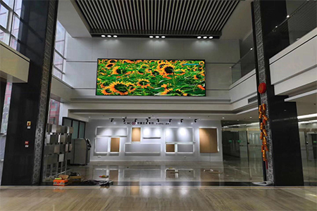 LED全彩顯示屏在數(shù)字標牌中發(fā)揮著哪些作用？