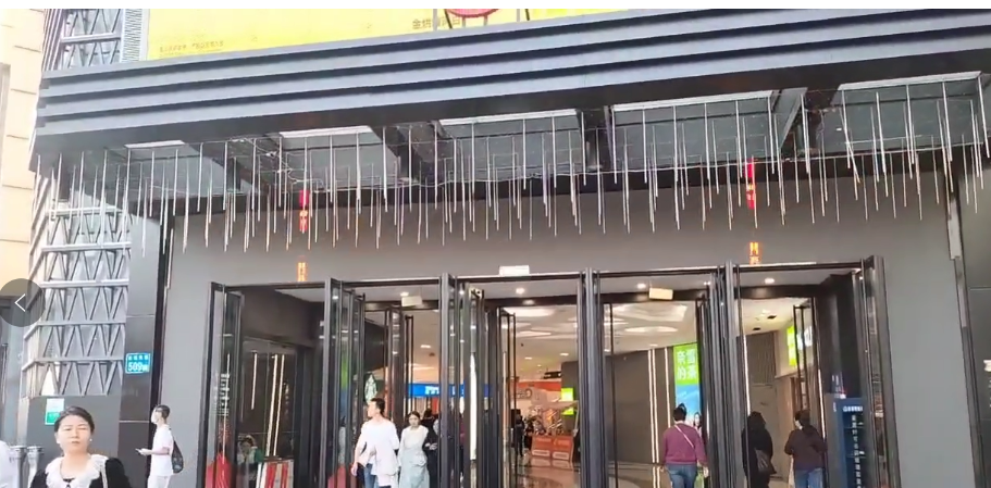 商超珠寶店為何都在使用透明LED全彩屏？